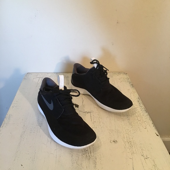 Nike Shoes - Nike SolarSoft running shoe